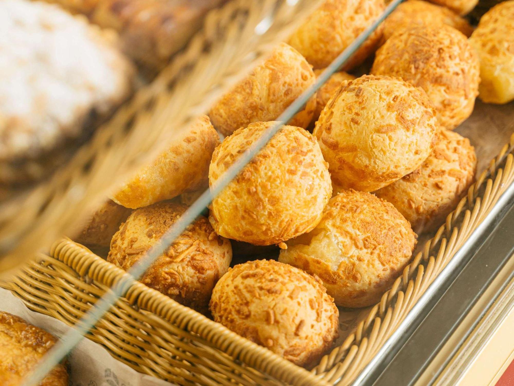 Grand Mercure Sao Paulo Ibirapuera Bagian luar foto Cheese bread