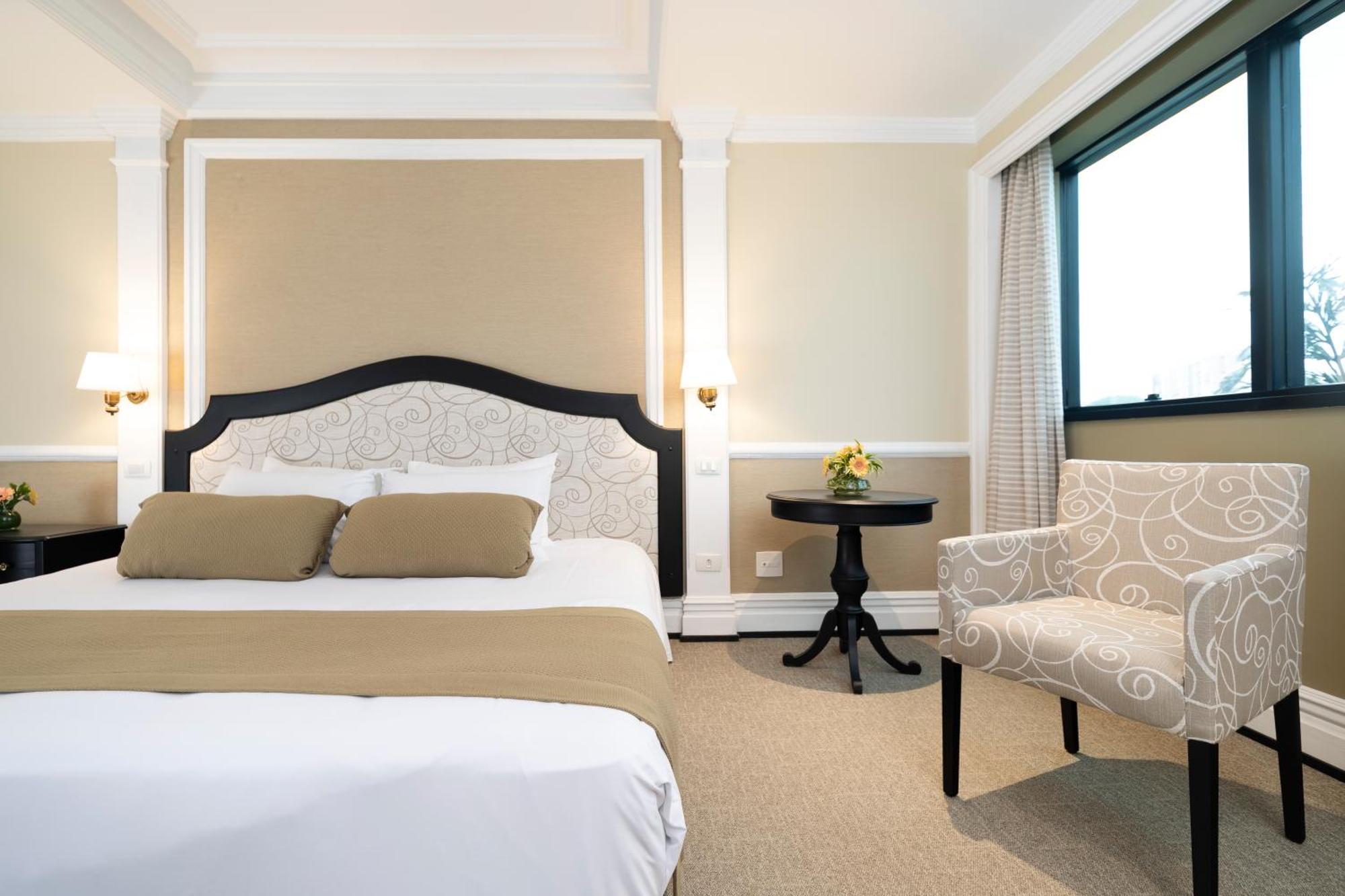 Grand Mercure Sao Paulo Ibirapuera Bagian luar foto A room at the hotel